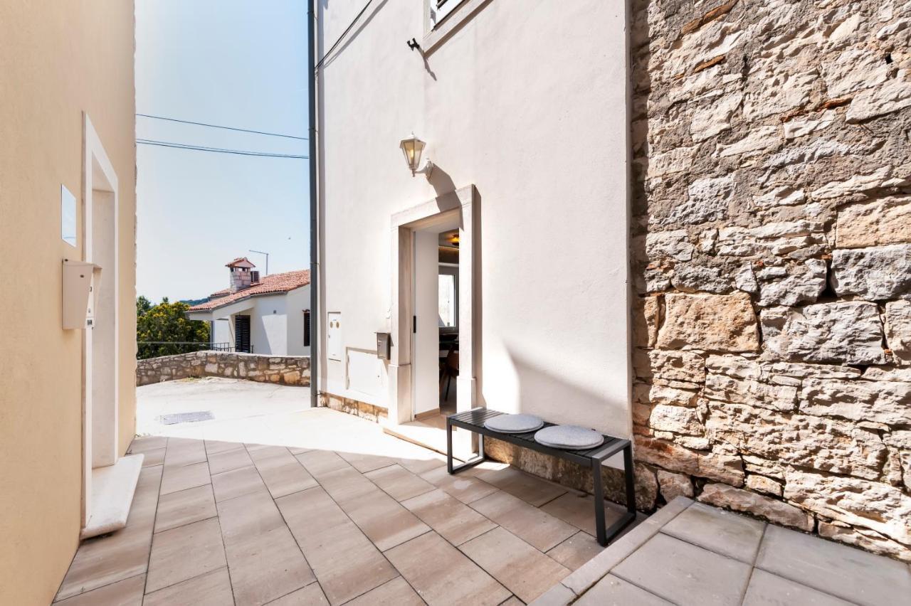Casa Bellavista Sea View Villa Ровин Екстериор снимка