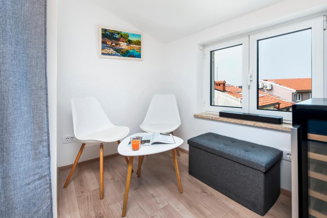 Casa Bellavista Sea View Villa Ровин Екстериор снимка
